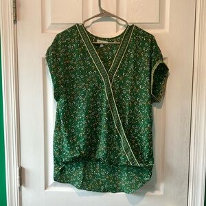 Green Floral Women's Top small cross front lily print short sleeve